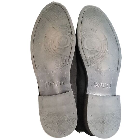 Born Arula Suede Ankle Distressed Side Cutout in Black - Women's 9 - Picture 11 of 11